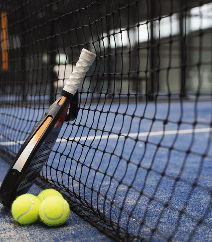 high-angle-tennis-palette-balls-arrangement